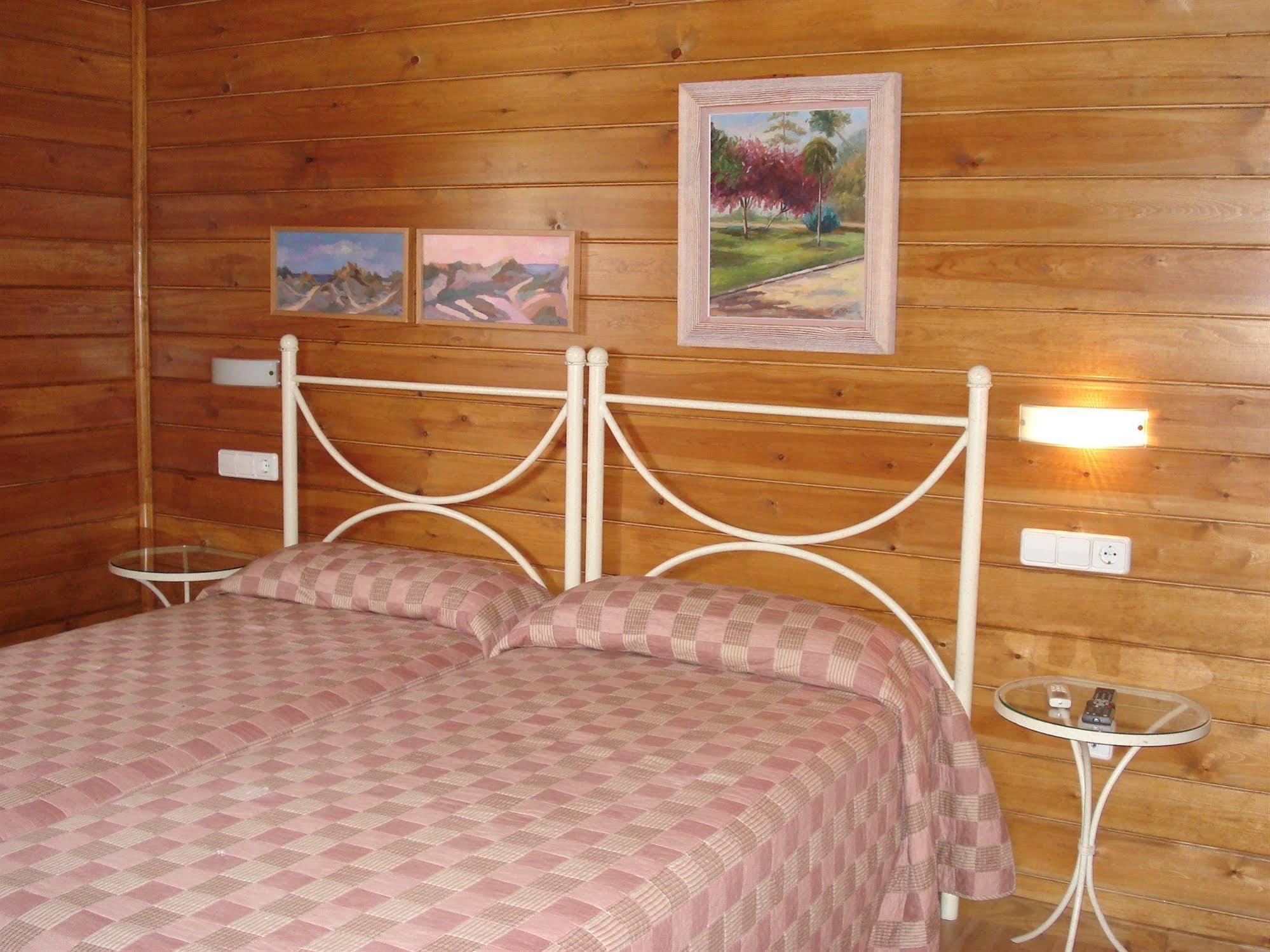 El Raco De La Pintora "Adults Only" Hotel Alberic Luaran gambar